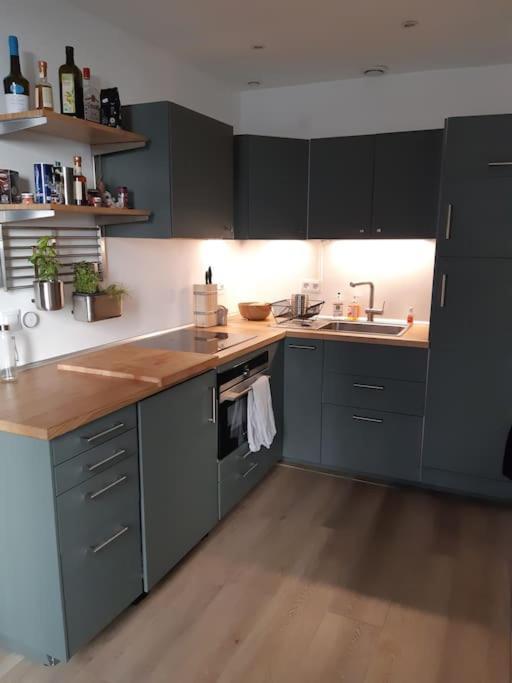 Paris: Appartement Batignolles エクステリア 写真